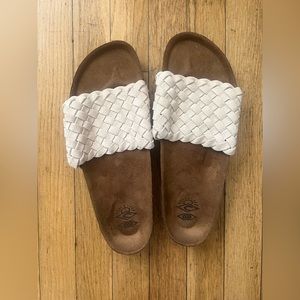 Rip curl sandals size 8